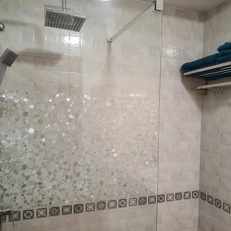 شقة 